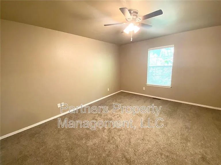 1530 N Addington Ave — Photo 9