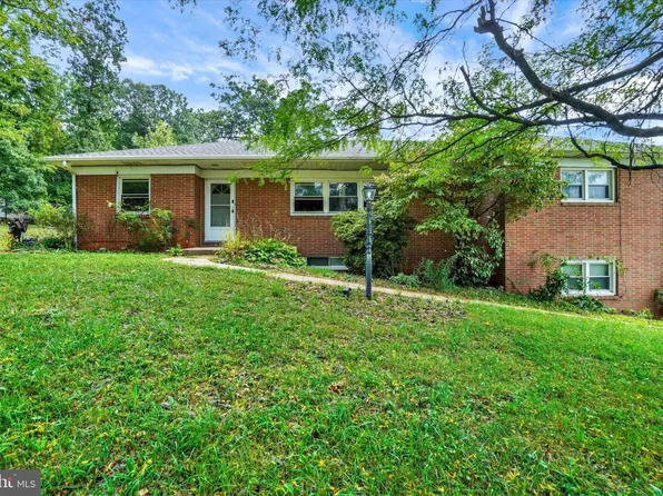 1345 Windsor Rd, Red Lion, PA 17356