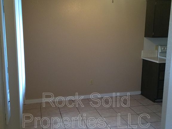 3rd image of 3061 Reed Ave APT 2