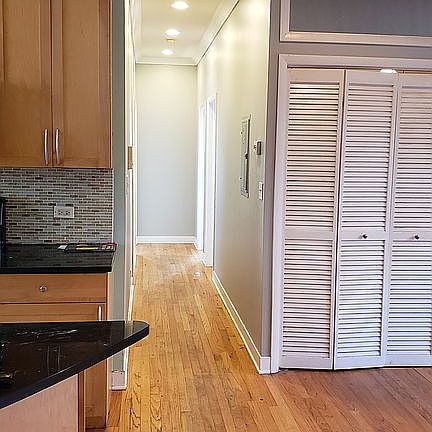 3rd image of 4044 N Kedvale Ave APT 2B