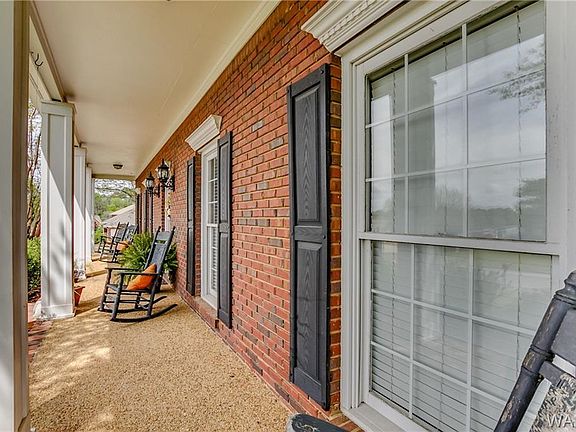 4th image of 8803 Waverly Dr