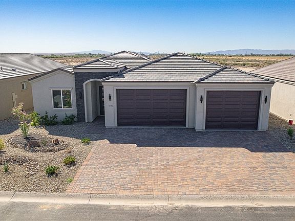 4th image of 1846 E Desert Bloom Drive
