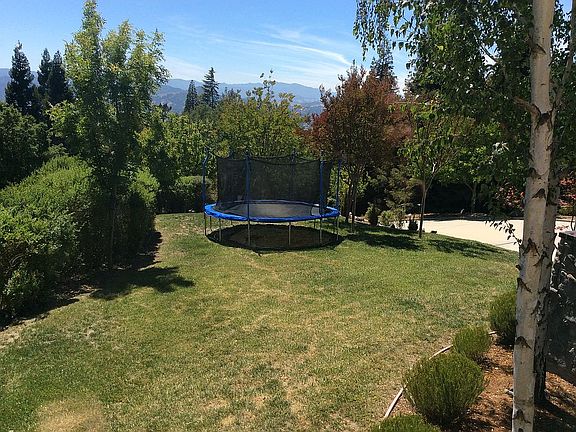 4th image of 16460 Circle Dr