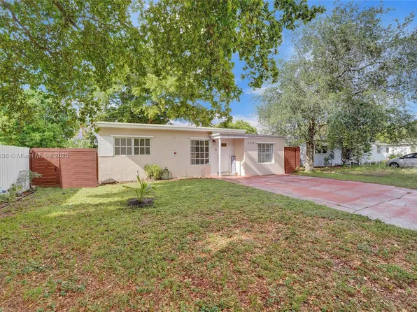 6310 Mayo St, Hollywood, FL 33023