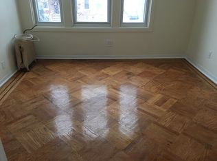 2373 23rd St, Astoria, NY 11105
