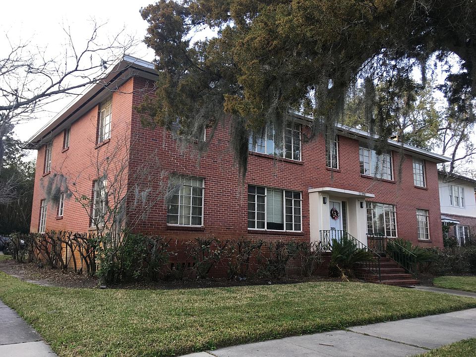 Corner of St. Johns & Cherry. 2nd floor Apt