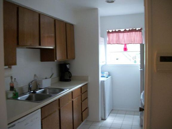 5th image of 6903 Deatonhill Dr APT 18