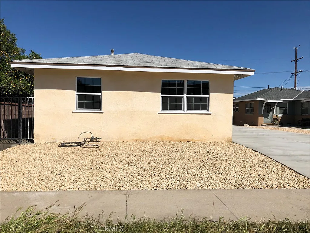 Building Photo - 2640 N Frederic St