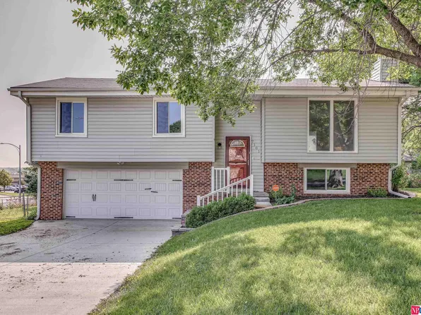 7101 S 75th St, La Vista, NE 68128