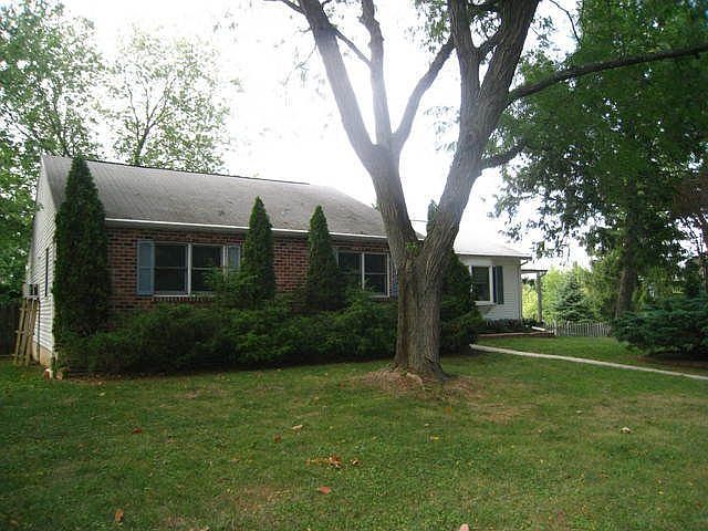 2nd image of 4061 1st Ave