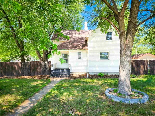 922 S 2nd St, Norfolk, NE 68701