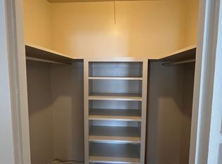 Silver Hill - Updated 1 Bed Apartment Near UNM & Pres!, Albuquerque, NM 87106
