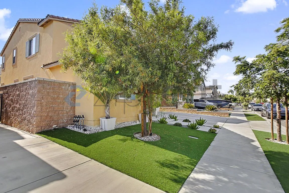 4 bed, 2980 sqft, $4,780 — Photo 3