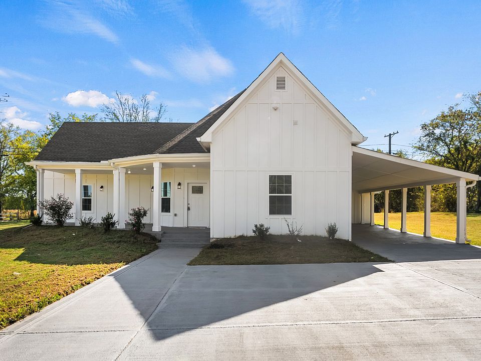 1st image of 638 Rucker Rd