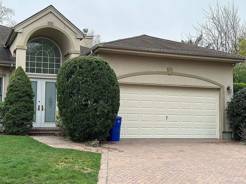 1st image of 129 Altessa Blvd