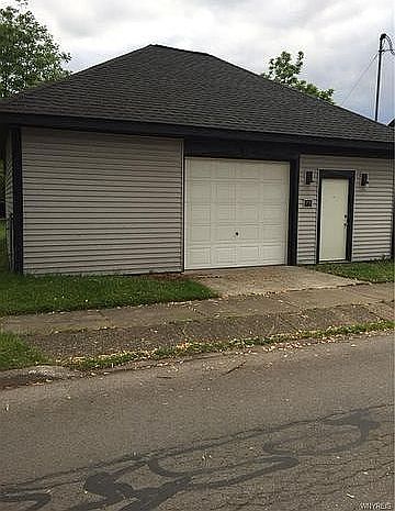 1st image of 75 Labelle Ave