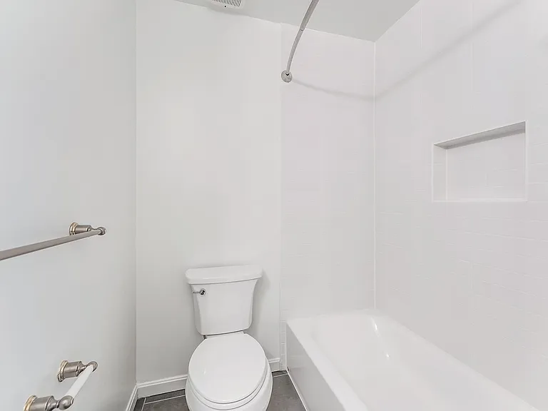 2331 Harleyford Ct — Photo 34