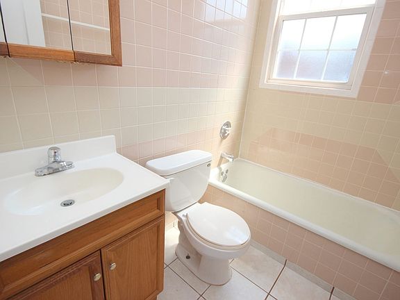 4th image of 5536 Kamin St