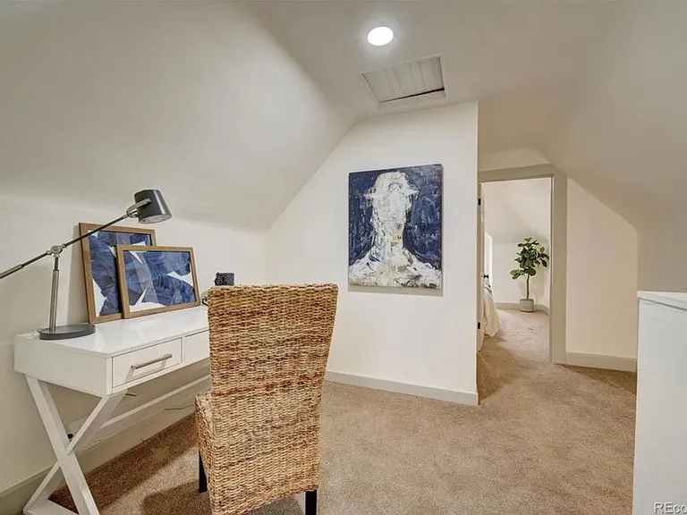 2nd floor office space