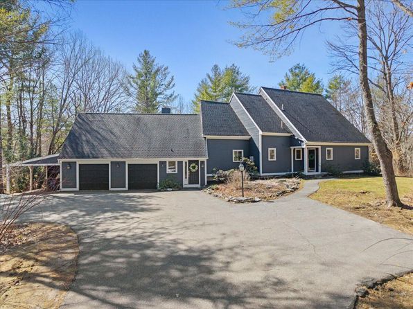 6 High Point Drive, Saco, ME 04072