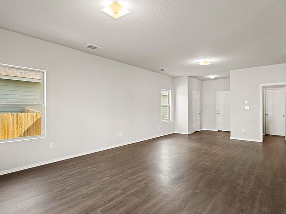 5th image of 4127 Admirals Way