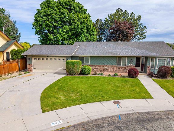 2nd image of 419 Chaparro Pl