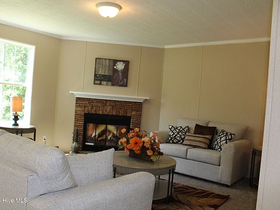 5th image of 137 George Sumner Road
