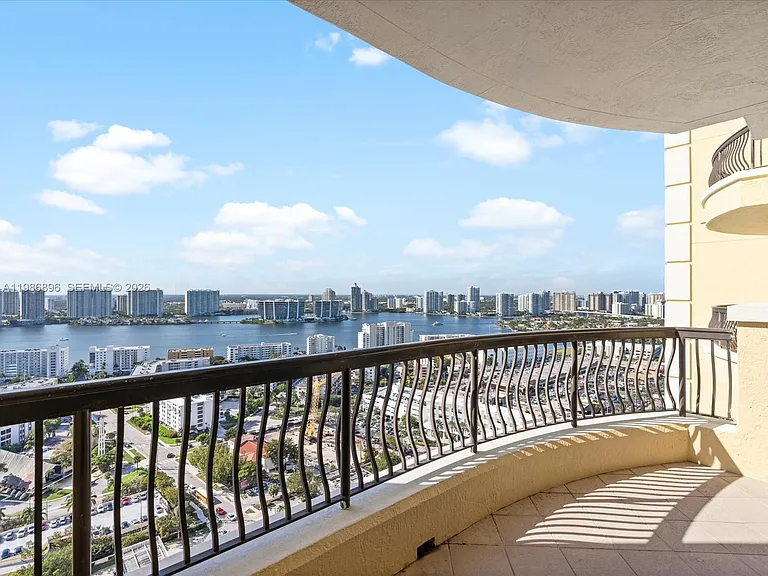 17875 Collins Ave #2903 — Photo 35