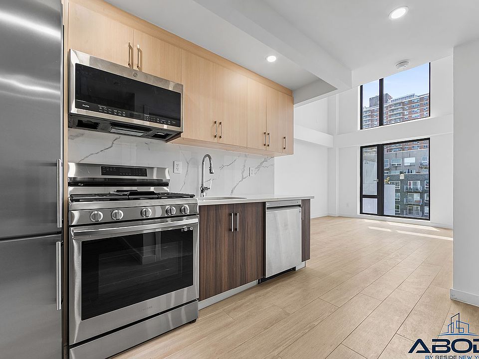 1st image of 21 Meserole St #502
