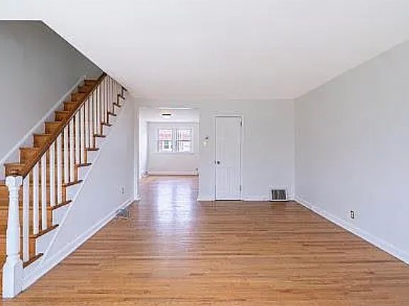 3rd image of 7004 Kindred St