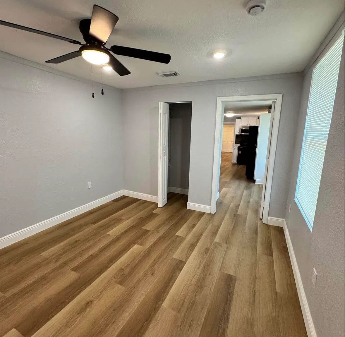 3 bed, 1200 sqft, $1,850 — Photo 4