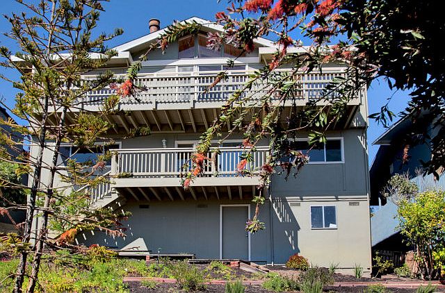 1st image of 444 Vista Del Mar Dr