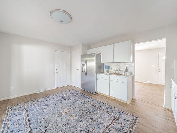 5th image of 1216 Dulee Dr