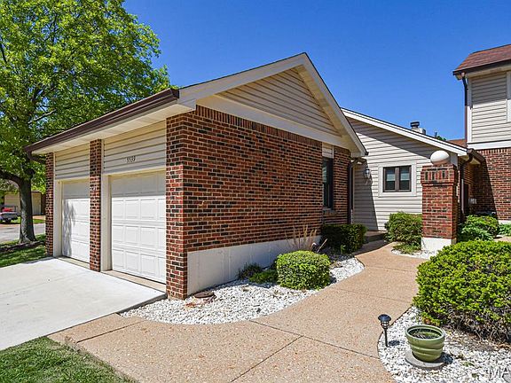 2nd image of 5539 Duchesne Parque Dr