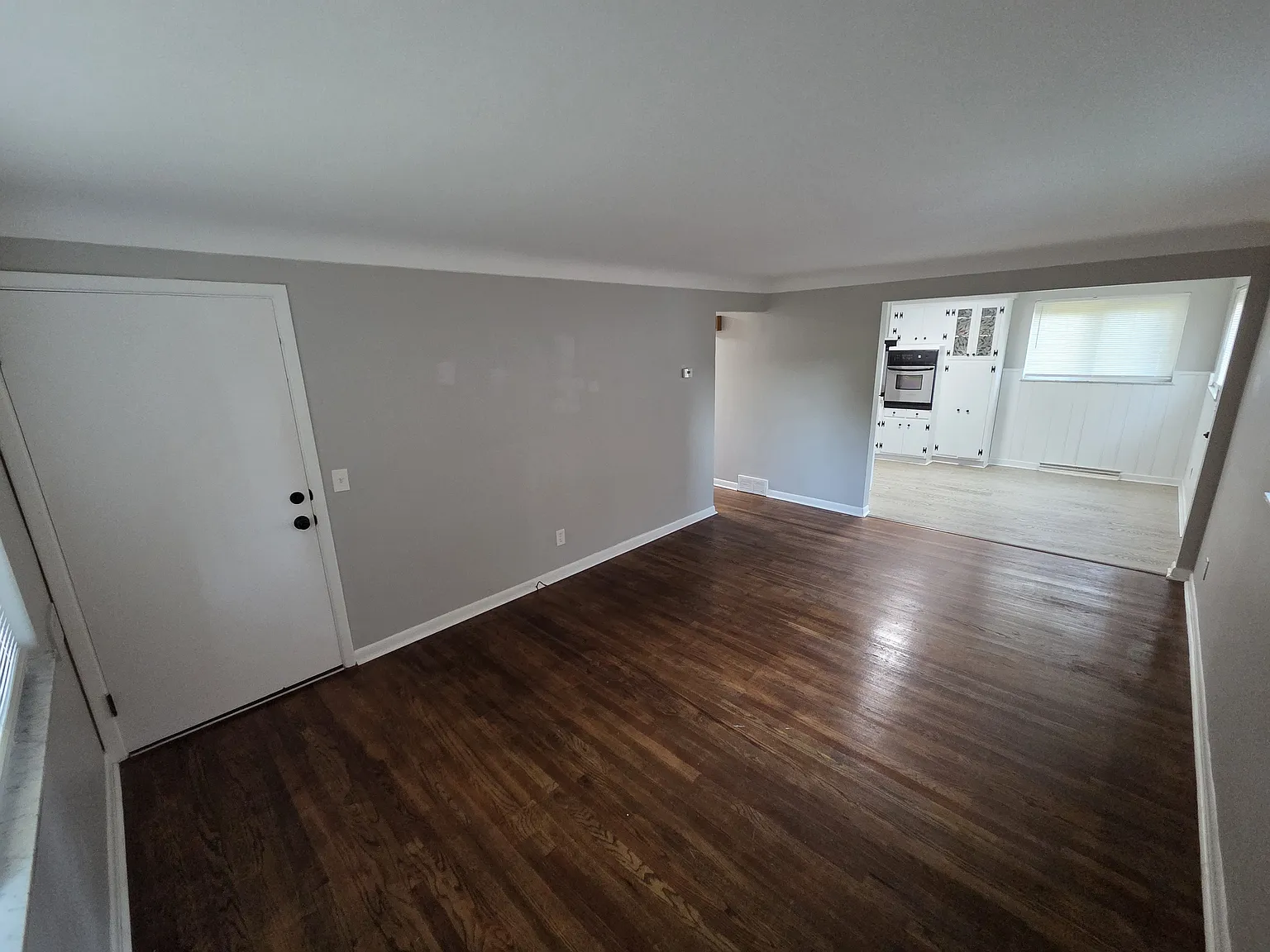 2 bed, 1020 sqft, $1,300 — Photo 1