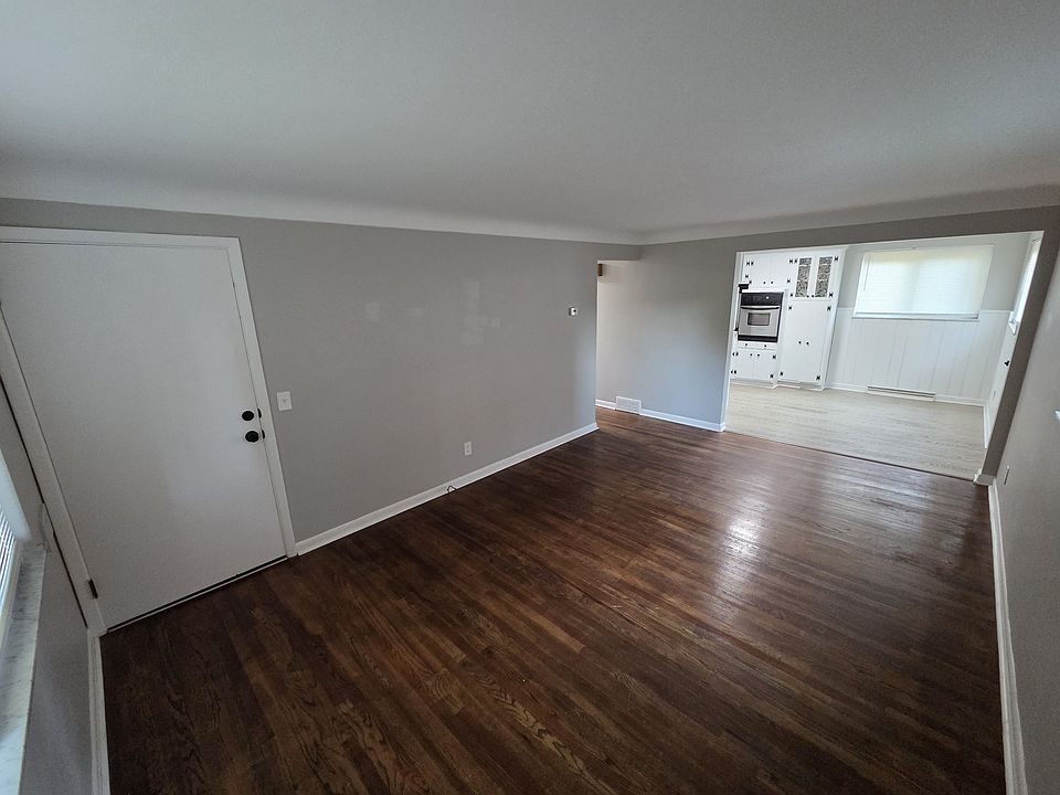 1st image of 4182 Ruckle Ave #1