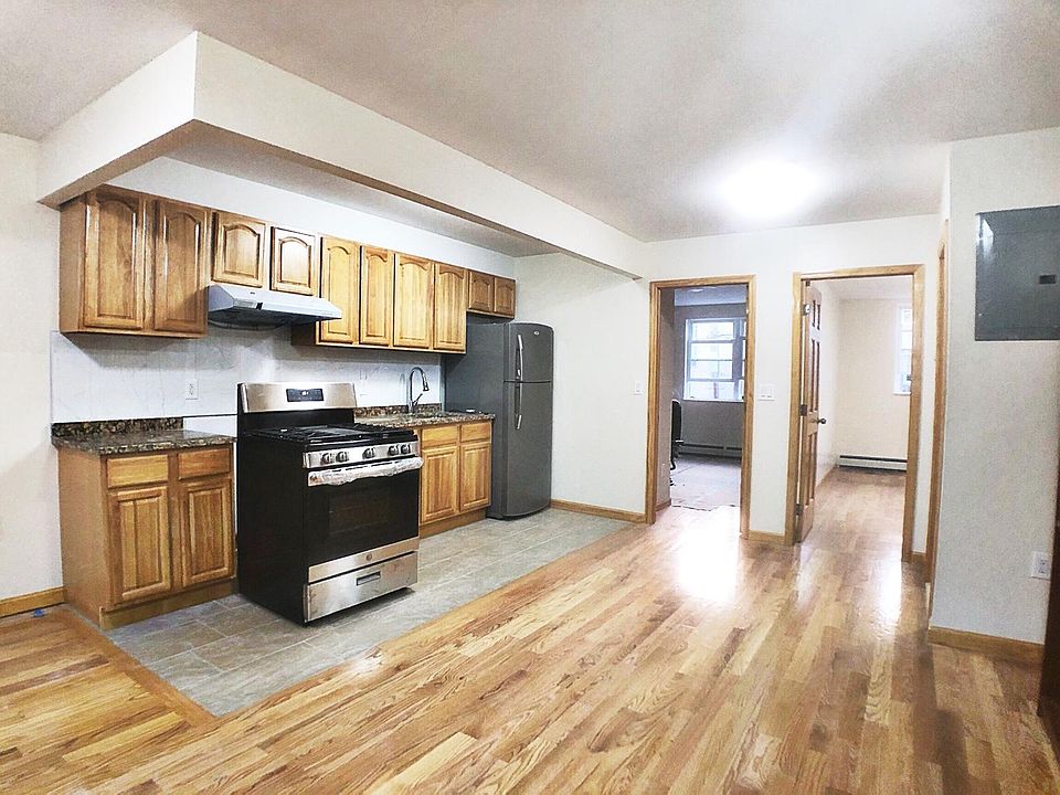 1st image of 62 Bay 38th St #2A