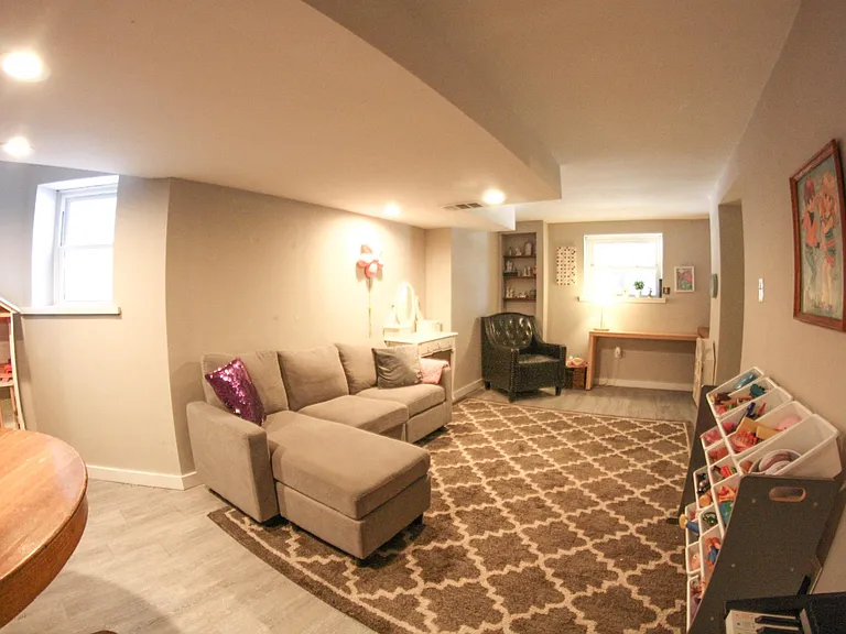 6937 N Hamilton Ave #1 — Photo 14