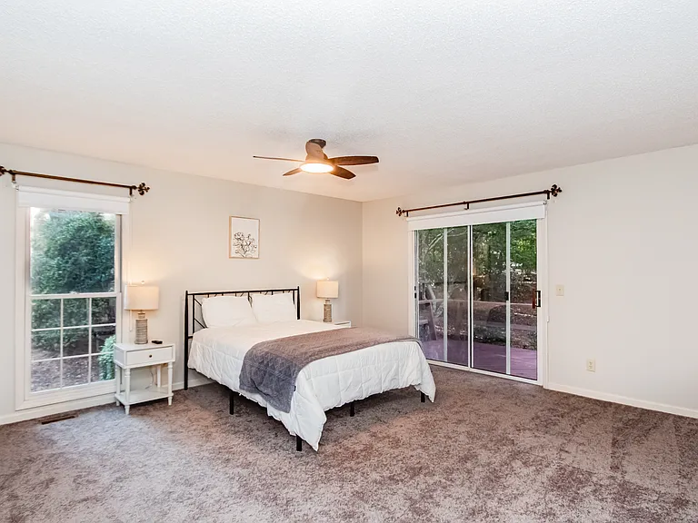 965 Monticello Dr — Photo 8