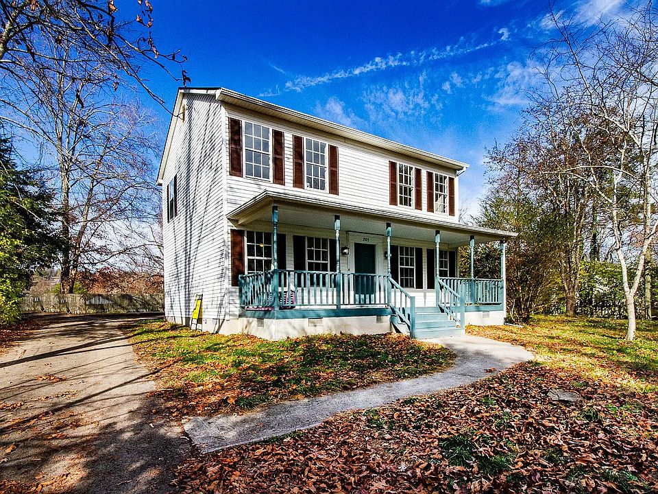 1st image of 2105 Karnswood Dr