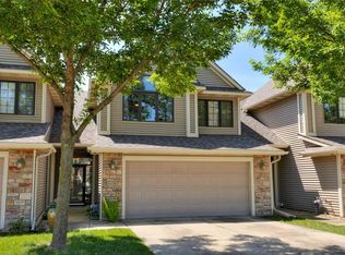 6128 Woodland Dr, West Des Moines, IA 50266