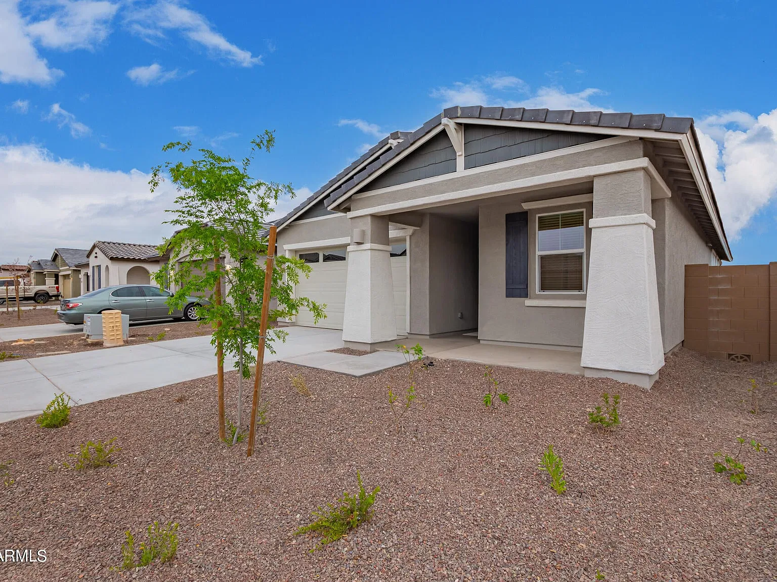 5 bed, 1968 sqft, $2,195 — Photo 2