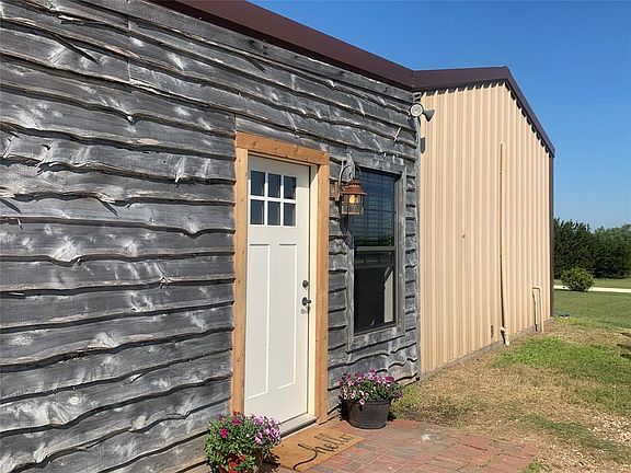 2nd image of 4098 County Road 208