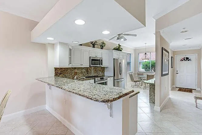 2 bed, 1351 sqft, $4,000 — Photo 4