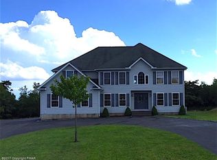 19 Reed Ct, Albrightsville, PA 18210