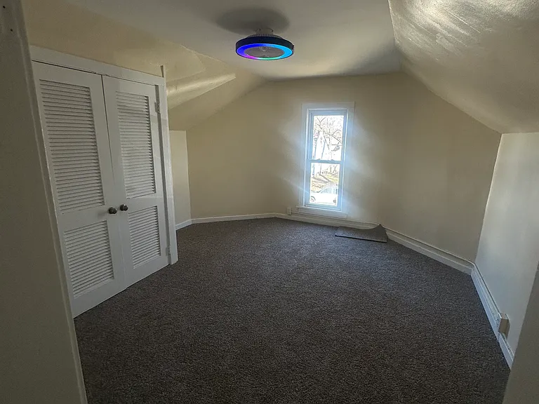 1569 S 6th Ave — Photo 1