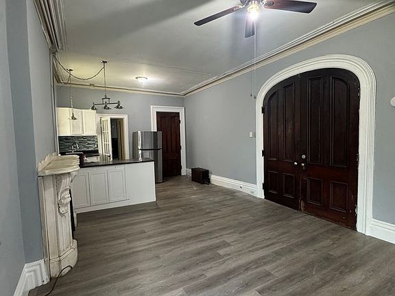 2nd image of 2156 5th Ave Floor 1