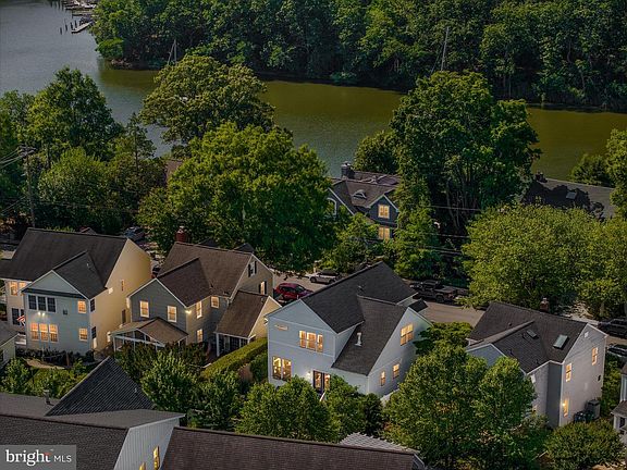 2nd image of 114 Spa View Ave