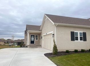 21922 W 82nd Ter, Lenexa, KS 66220