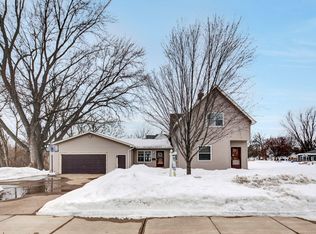 311 Dellwood St S, Cambridge, MN 55008